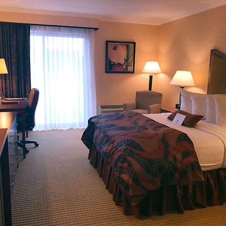 Best Western Plus Oswego Hotel And Conference Center Εξωτερικό φωτογραφία