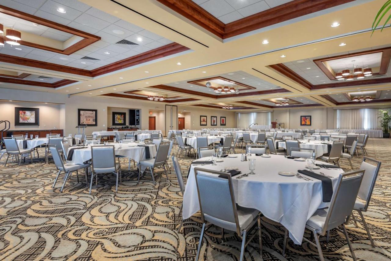 Best Western Plus Oswego Hotel And Conference Center Εξωτερικό φωτογραφία