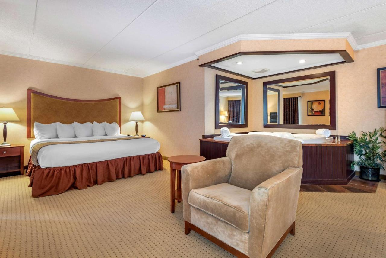 Best Western Plus Oswego Hotel And Conference Center Εξωτερικό φωτογραφία