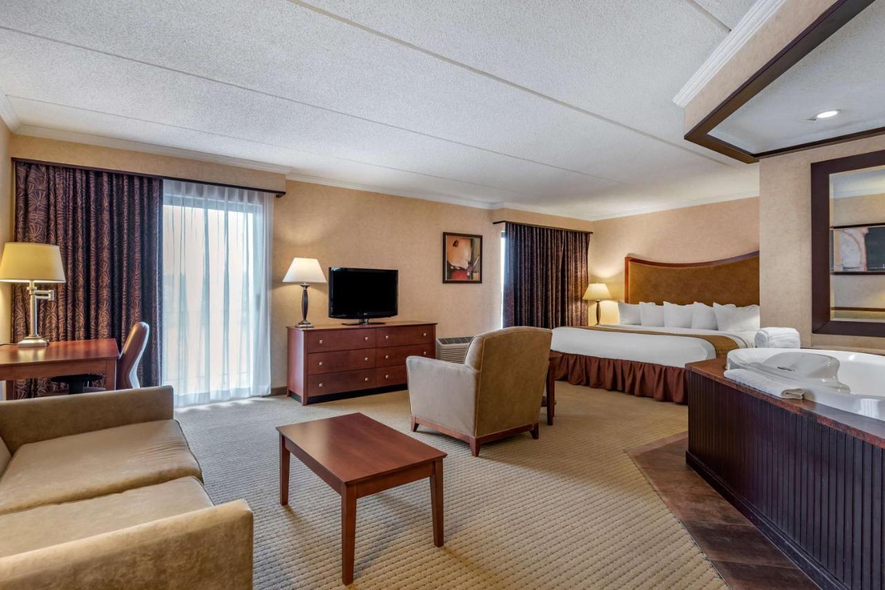 Best Western Plus Oswego Hotel And Conference Center Εξωτερικό φωτογραφία