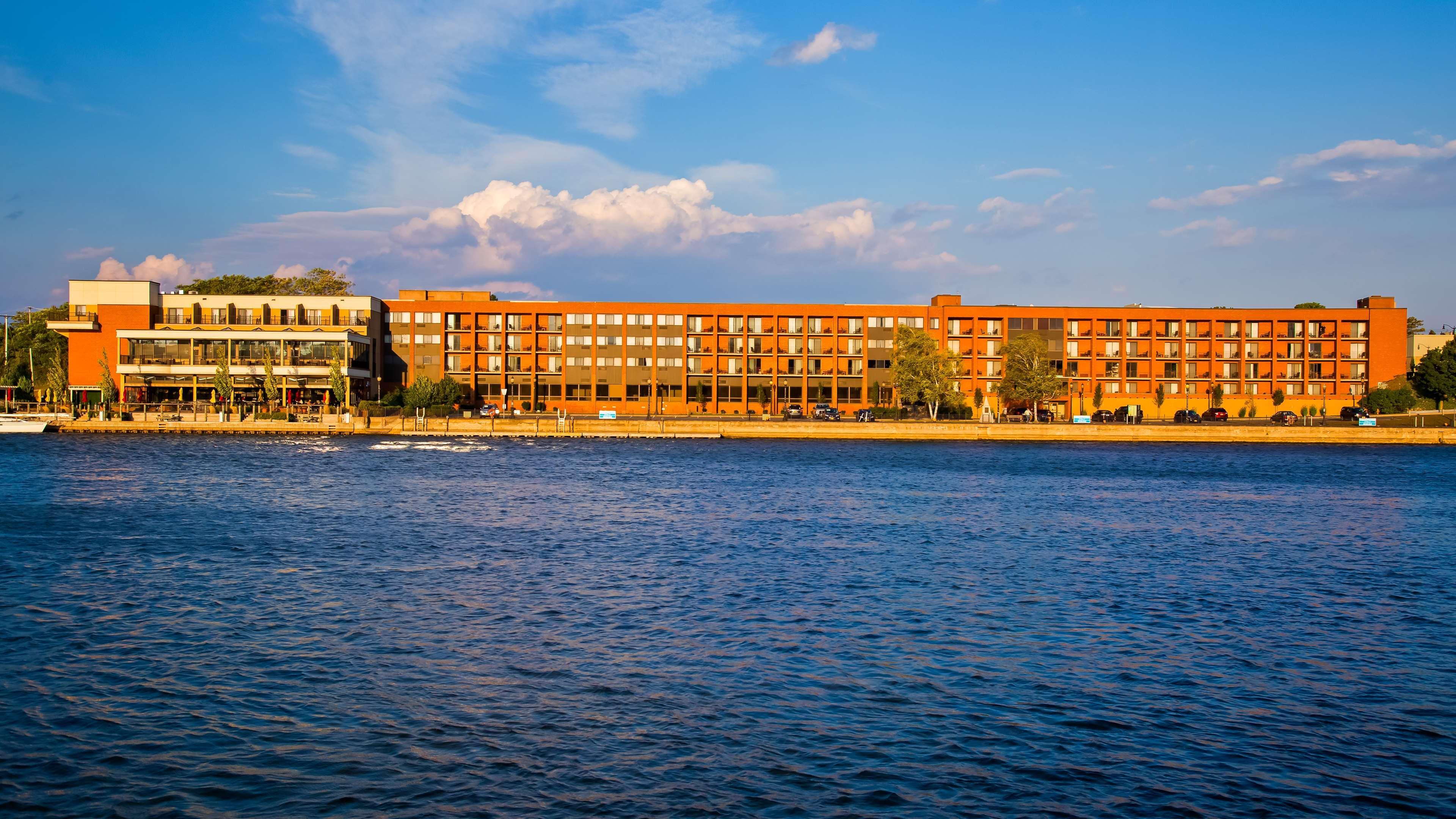 Best Western Plus Oswego Hotel And Conference Center Εξωτερικό φωτογραφία
