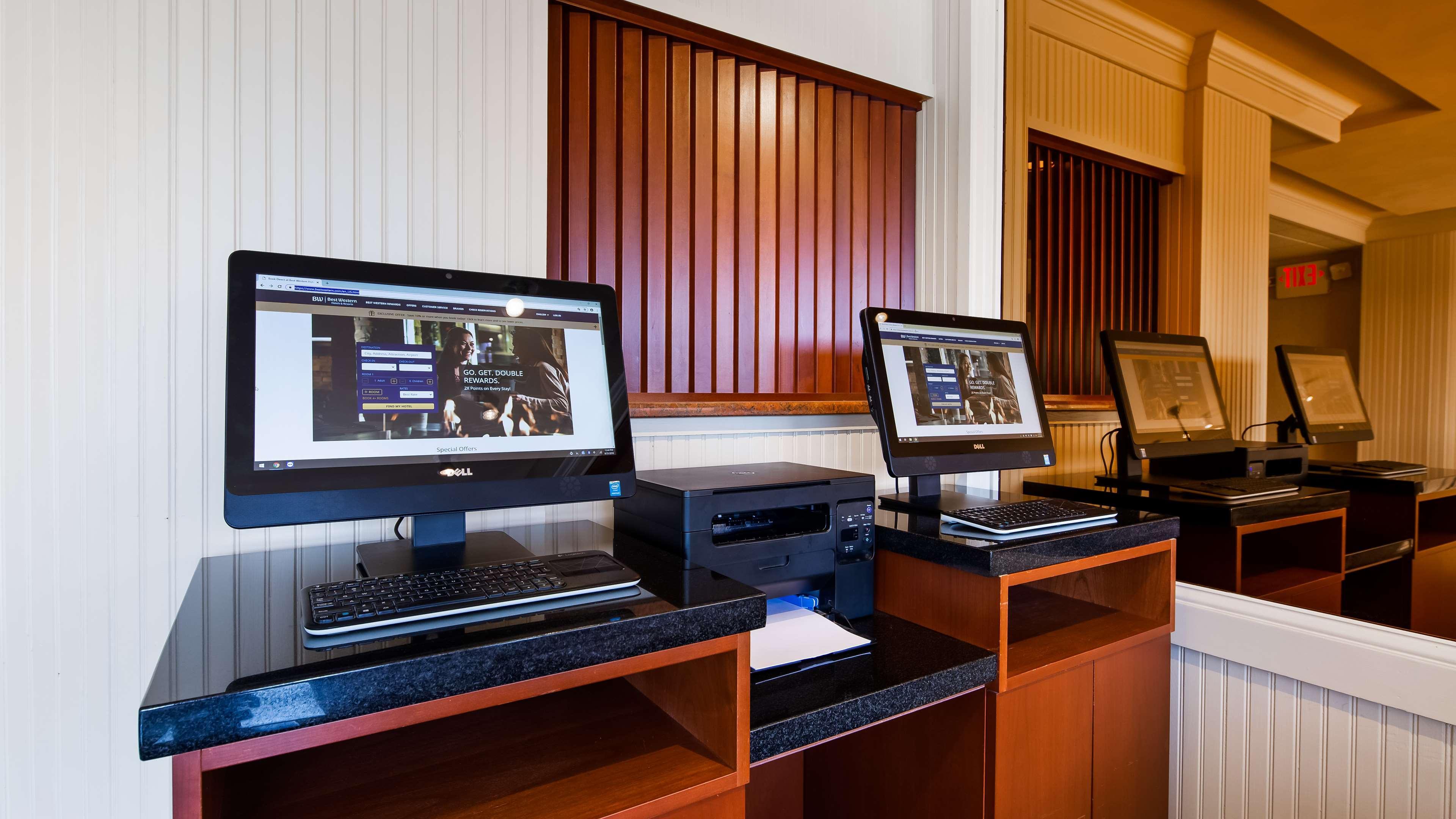 Best Western Plus Oswego Hotel And Conference Center Εξωτερικό φωτογραφία